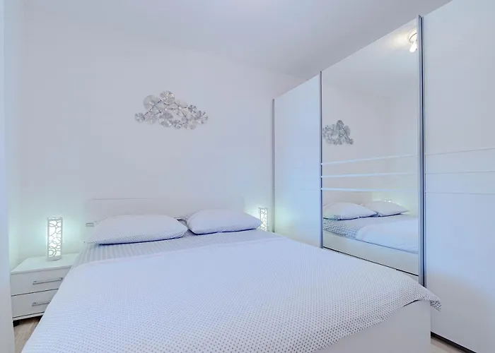 Apartments By The Sea Cove Zaglav, Korcula - 12208
